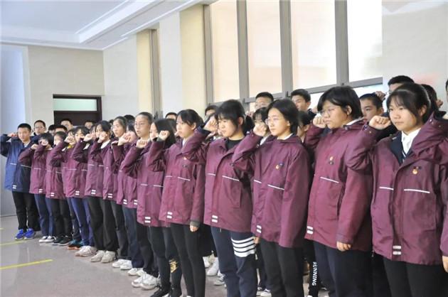 “走找想促”星成效｜服务周到品德高，拾金不昧高风尚